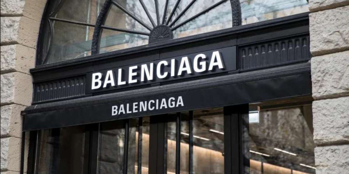 laundry-and weaves that Balenciaga Shoes Sale stance into her brands' DNA