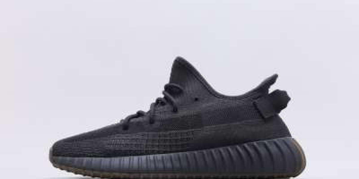 Adidas-Yeezy打破了傳統運動鞋市場的界限。